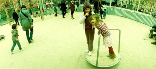 Niñas en el parque